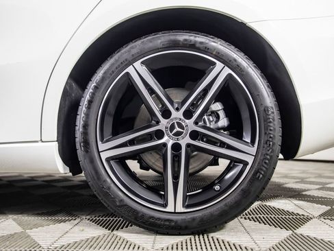 Used 2022 Mercedes-Benz A 220 image 9