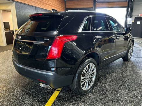 Used 2017 Cadillac XT5 Premium Luxury AWD/4WD image 3