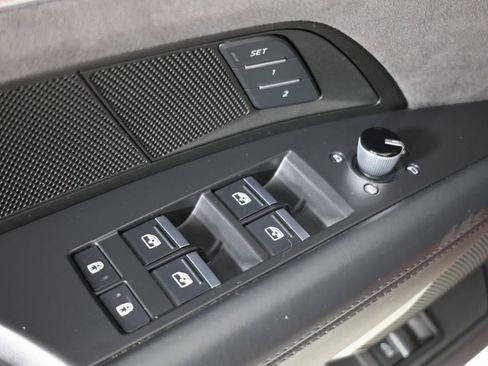 Used 2022 Audi e-tron GT Prestige image 24