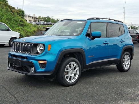Used 2020 Jeep Renegade Latitude AWD/4WD image 3