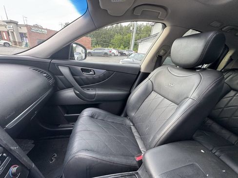 Used 2010 INFINITI FX35 AWD w/ Premium Pkg image 21