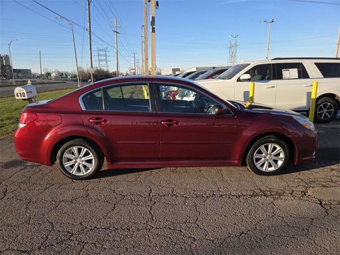 Used 2012 Subaru Legacy 2.5i Premium w/ All-Weather Pkg image 14