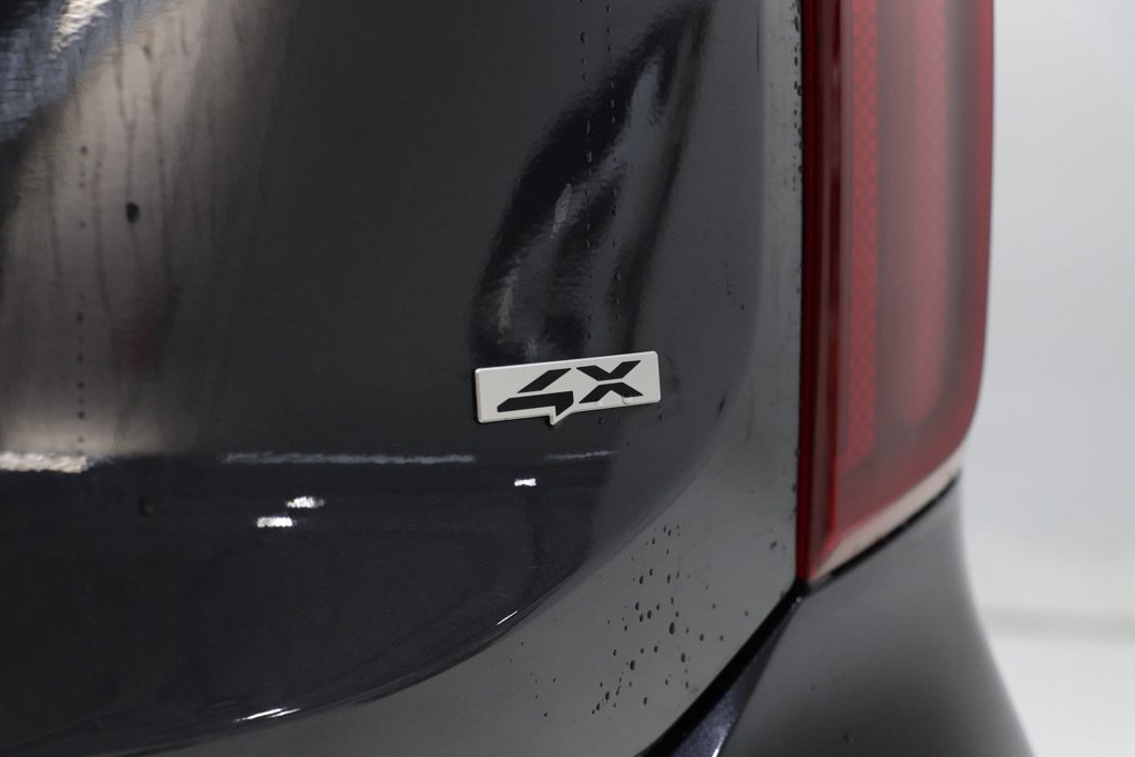 Used 2025 Kia Telluride S AWD/4WD image 13