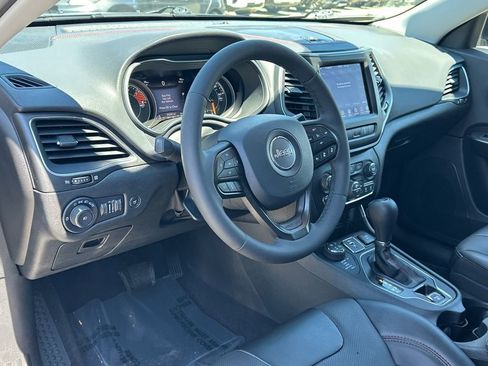 Used 2022 Jeep Cherokee Trailhawk w/ Premium Leather Package AWD/4WD image 20