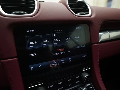 Certified 2025 Porsche 718 Cayman GTS RWD image 22