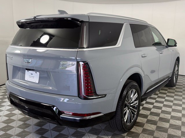 Used 2026 Cadillac Escalade IQL Luxury AWD/4WD image 8