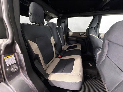 Used 2022 Ford Bronco Big Bend w/ Sasquatch Package image 27