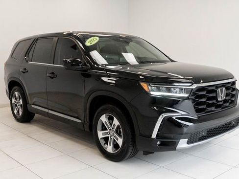 Certified 2025 Honda Pilot EX-L image 7