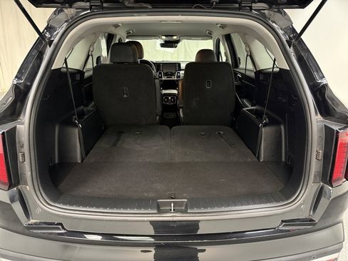 Used 2021 Kia Sorento S image 6