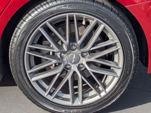 Used 2019 Genesis G70 2.0T Advanced image 22