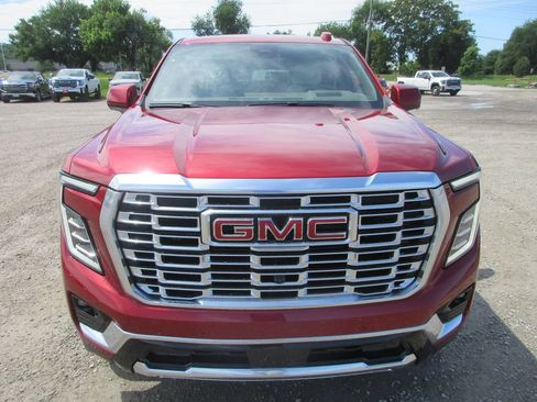 New 2026 GMC Yukon Denali w/ Denali Reserve Package AWD/4WD image 10