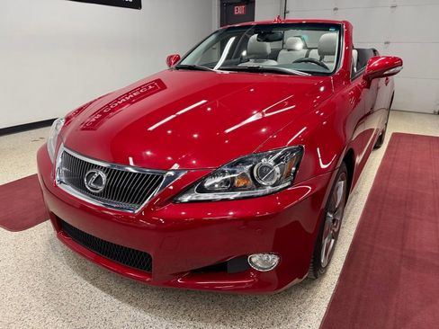 Used 2011 Lexus IS 250C w/ Luxury Pkg image 4