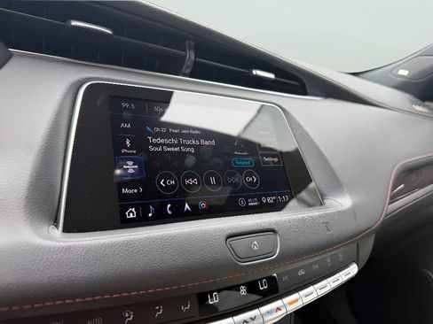 Used 2020 Cadillac XT4 Sport FWD image 26