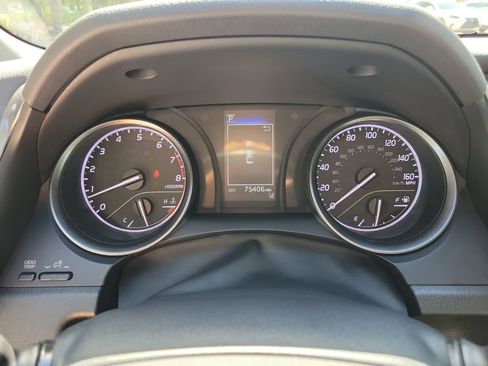Used 2023 Toyota Camry SE FWD image 21