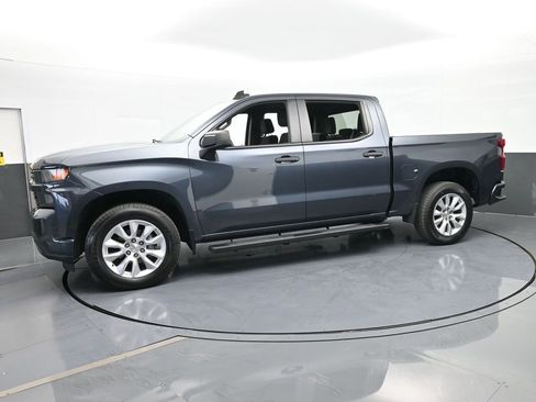 Used 2022 Chevrolet Silverado 1500 Custom image 2