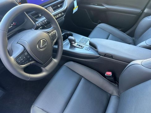 New 2026 Lexus UX 300h UX 300h Premium image 4