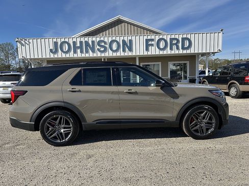 New 2026 Ford Explorer ST w/ Sun And Sound Package image 3