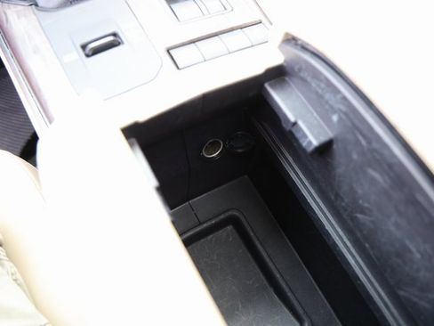 Certified 2021 Toyota Highlander Limited image 31