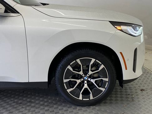 New 2026 BMW X3 xDrive30 w/ Premium Package image 10