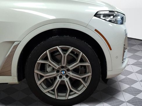 Used 2020 BMW X7 xDrive40i w/ Executive Package image 9