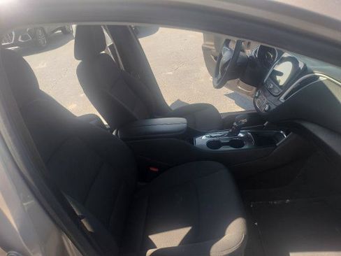 Used 2025 Chevrolet Malibu LT FWD image 38