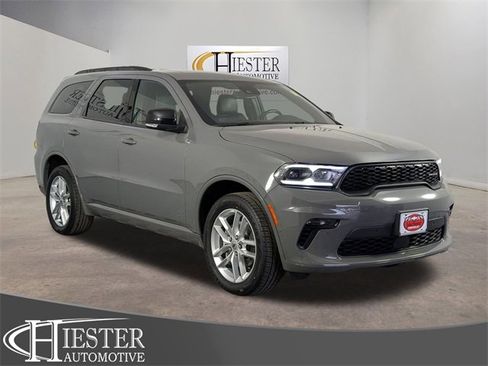 Used 2023 Dodge Durango GT image 1