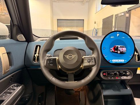 Used 2025 MINI Cooper Countryman S w/ Comfort Package Max image 22