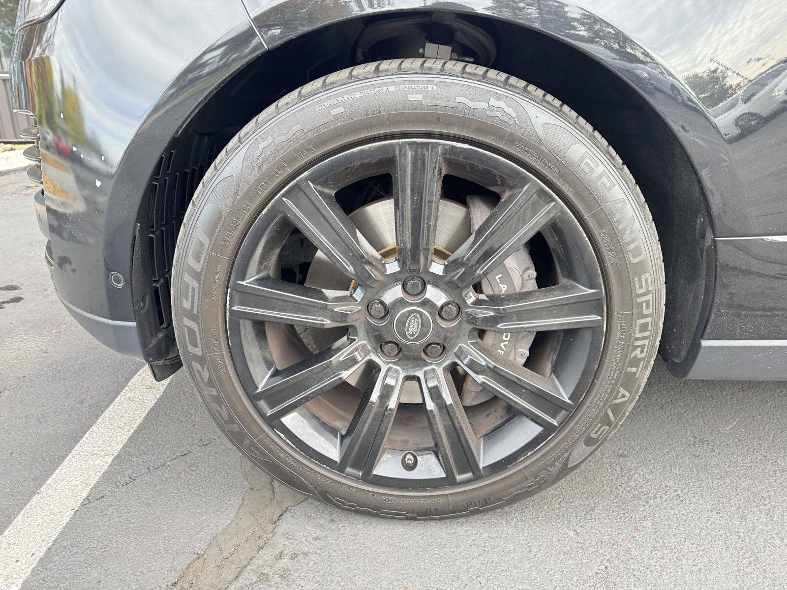 Used 2020 Land Rover Range Rover HSE AWD/4WD image 9