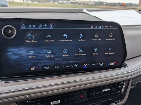 New 2026 Chevrolet Suburban LT w/ Comfort Package image 10