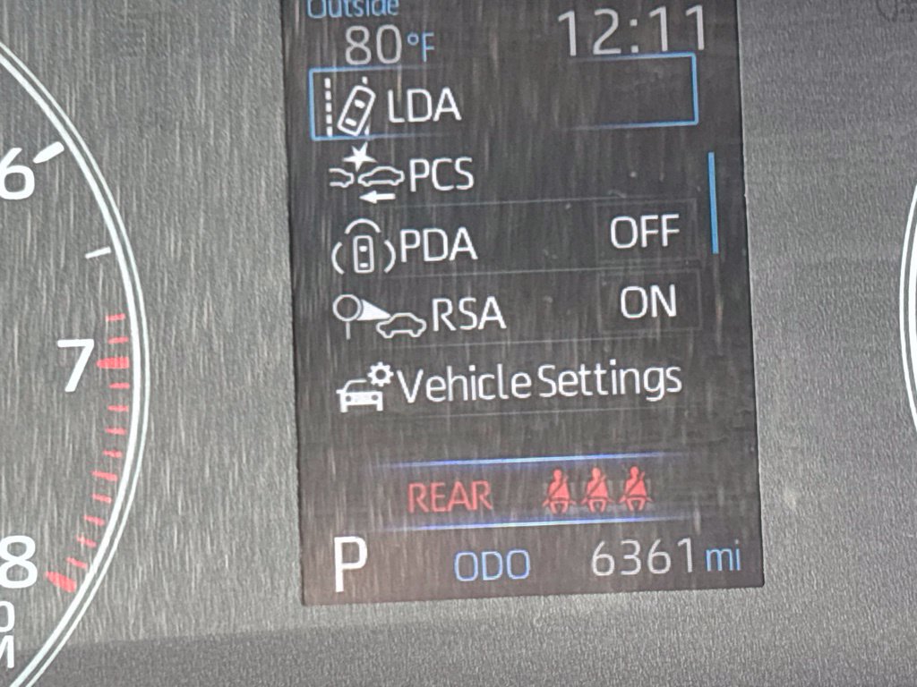 Used 2025 Toyota Corolla LE FWD image 22