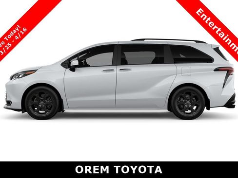New 2026 Toyota Sienna XLE Woodland Edition image 4