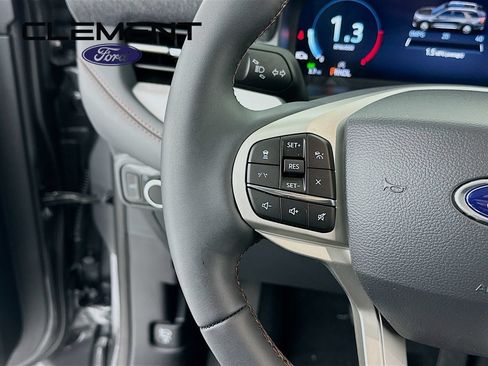 New 2026 Ford Explorer Active AWD/4WD image 15