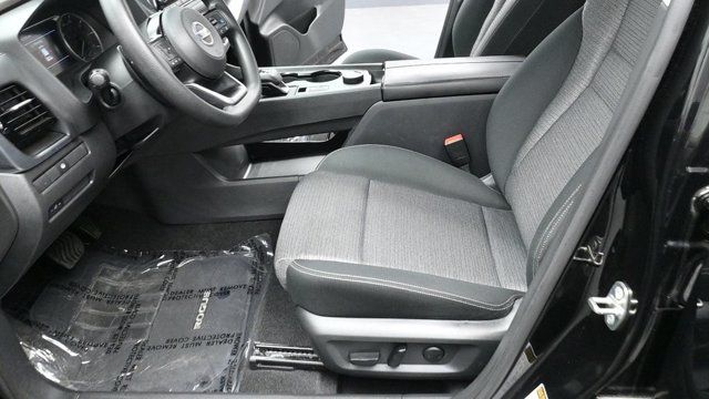 Used 2021 Nissan Rogue SV AWD/4WD image 18