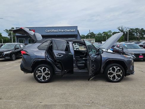 Used 2024 Toyota RAV4 XSE w/ Weather Package AWD/4WD image 12