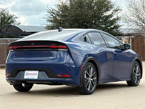 Used 2024 Toyota Prius Limited image 8