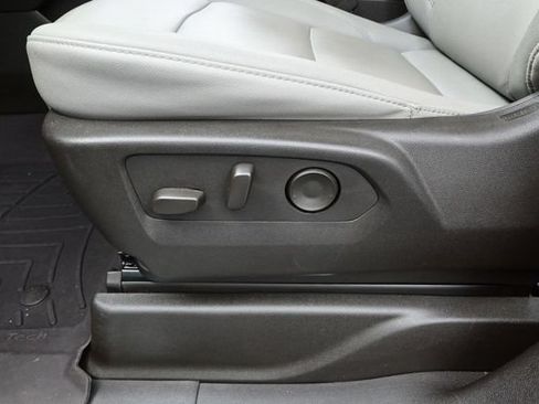 Used 2024 Chevrolet Tahoe LT w/ LT Signature Plus Package RWD image 12