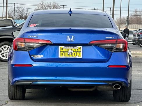 Used 2023 Honda Civic Sport image 5