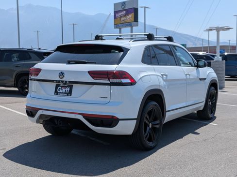 Used 2023 Volkswagen Atlas Cross Sport SEL R-Line AWD/4WD image 3