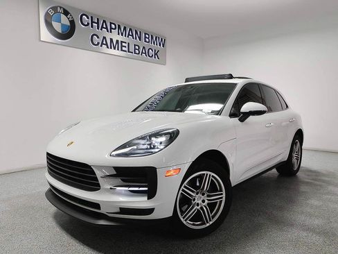 Used 2019 Porsche Macan AWD/4WD image 1