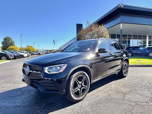Used 2022 Mercedes-Benz GLC 300 4MATIC image 2