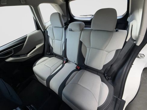 Used 2022 Subaru Forester AWD/4WD image 15