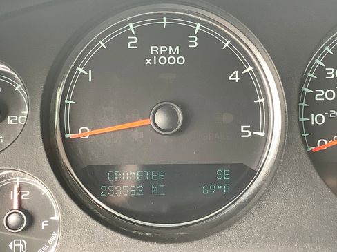 Used 2013 GMC Sierra 2500 Denali w/ Snow Plow Prep Package image 24