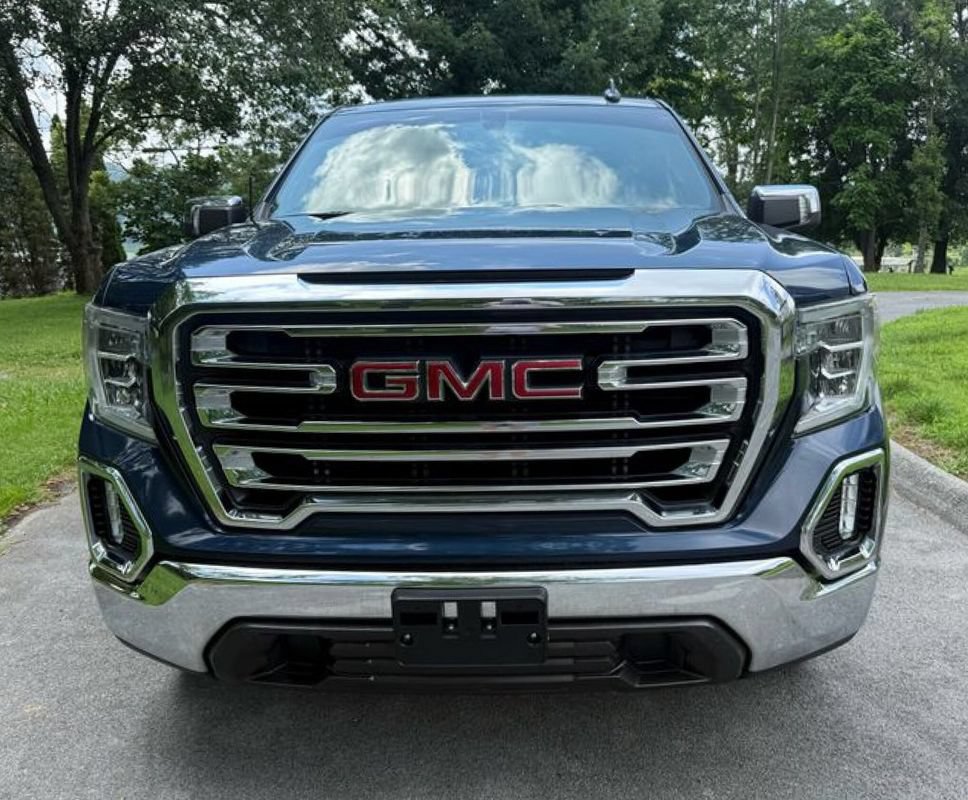 Used 2019 GMC Sierra 1500 SLT RWD image 2