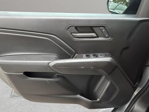 Used 2024 Chevrolet Colorado Trail Boss w/ Technology Package AWD/4WD image 18