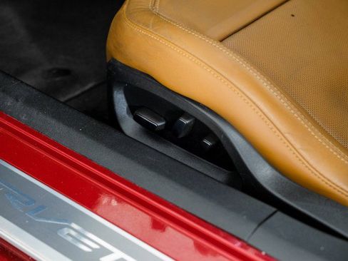 Used 2014 Chevrolet Corvette Stingray Convertible w/ 2LT Preferred Equipment Group image 32