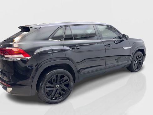 Used 2023 Volkswagen Atlas Cross Sport SE w/ Panoramic Sunroof Package FWD image 13