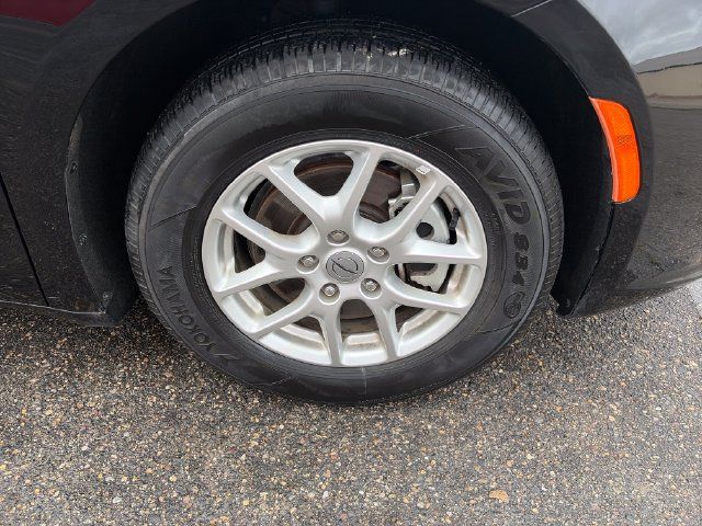 Used 2025 Chrysler Pacifica Select FWD image 14