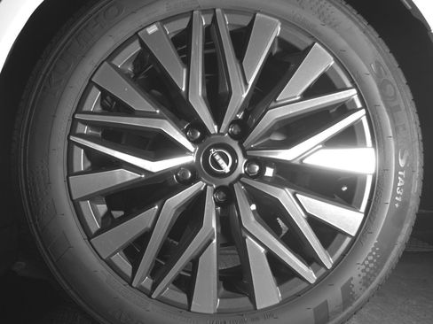 Used 2025 Nissan Altima 2.5 SV image 14