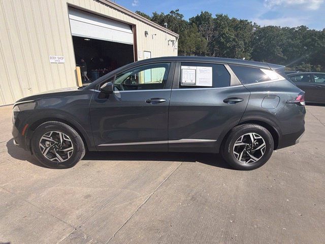 Used 2024 Kia Sportage LX FWD image 6
