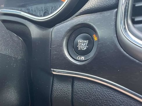Used 2018 Jeep Grand Cherokee Limited AWD/4WD image 35